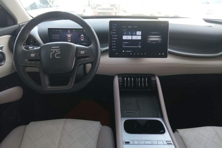 Used BYD Yuan PLUS 2025 Intelligent Driving Version 510 KM Beyond-Grade Edition Steering Wheel