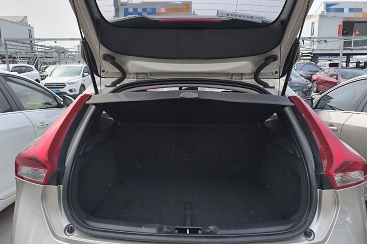 Used Volvo V40 2017 T3 Zhiya Edition