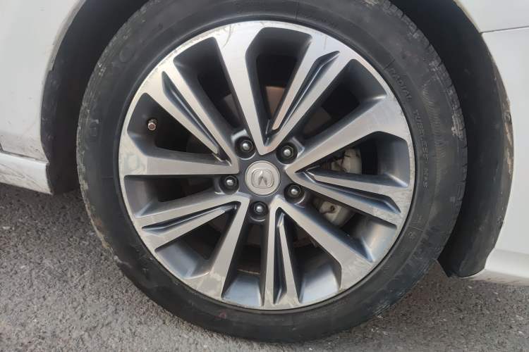 Used CHANGAN Raeton CC 2018 1.5T Automatic Haoya Model Guangmang Edition China V Standard Right Front Wheel Hub