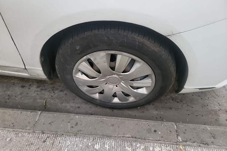 Used Roewe Ei5 2018 Government Procurement Version Right Front Wheel Hub