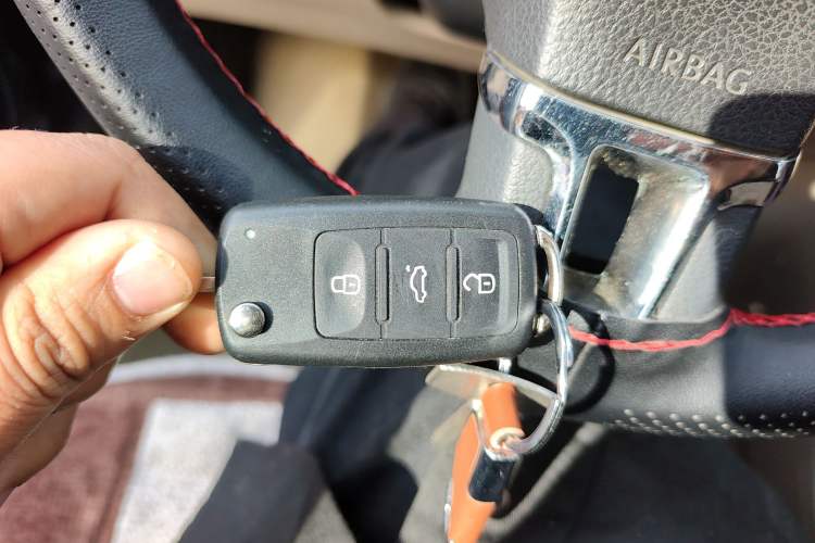 Used Volkswagen Santana 2013 1.4L Manual Comfort Edition Vehicle Key