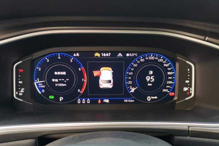 Used Volkswagen T-ROC 2025 300TSI DSG Two-Wheel Drive Chen Guang Edition