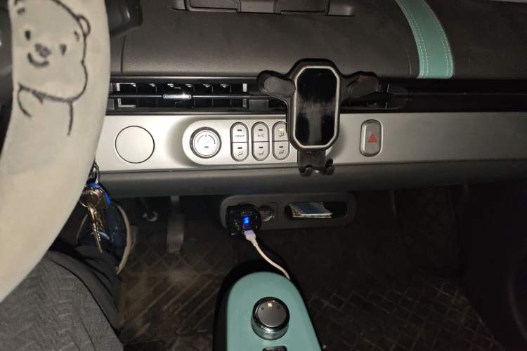 Used CHANGAN NEVO Lumin 2025 210 km Fragrant Edition Audio And AC Panel