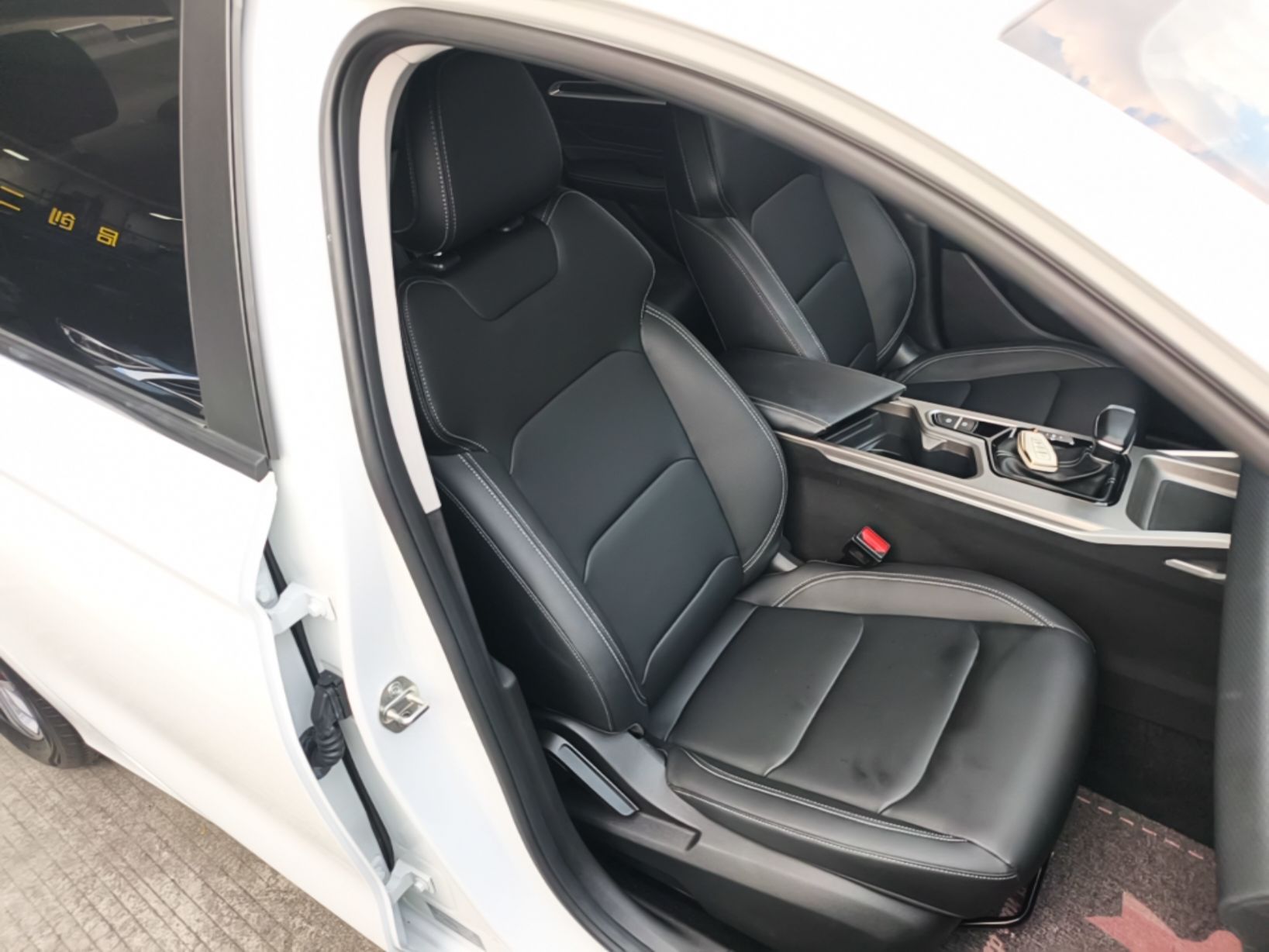Geely Auto Emgrand 2025 4th Generation 1.5L CVT Longteng Edition — снимка 19