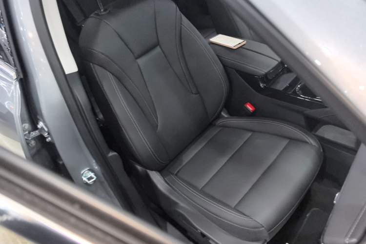 Used Buick Envision 2025 25T Entry-Grade Platinum Edition