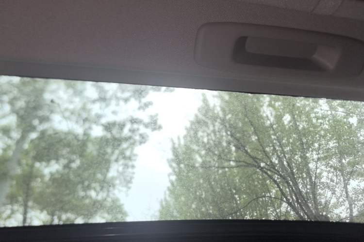 Used Bestune X80 2015 1.8T Automatic Luxury Model Headliner