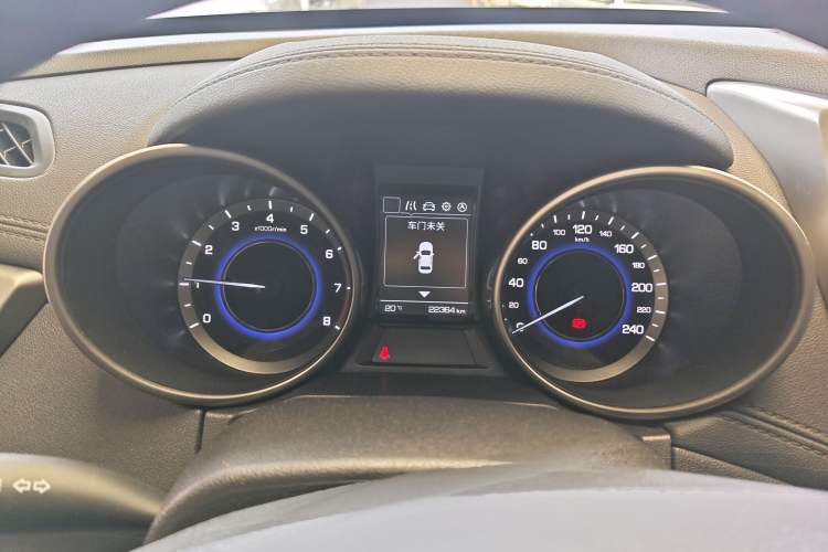 Used CHANGAN CS35 2017 1.6L Manual Luxury Model
