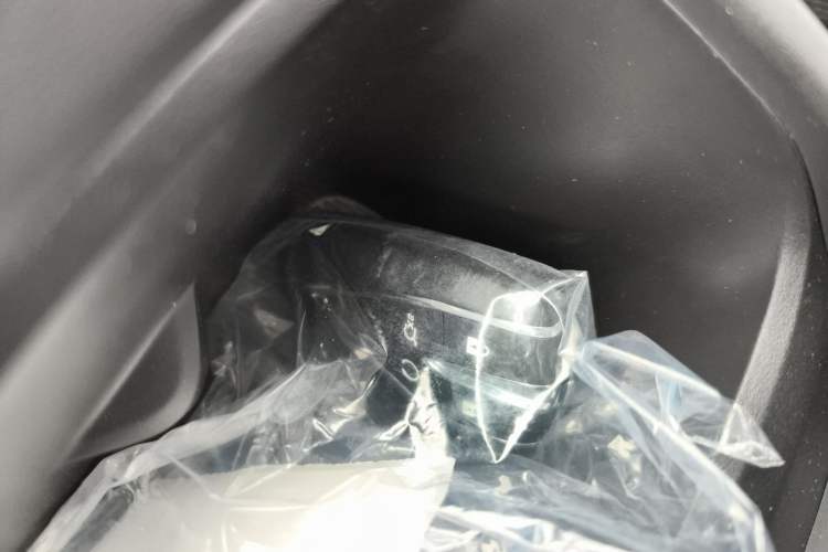 Used CHANGAN Eado 2025 Blue Whale 1.5T 500Bar Prestige Model
