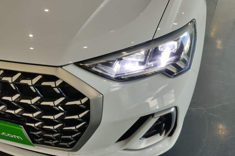 Used Audi Q3 2024 35 TFSI Ambition Dynamic Edition
