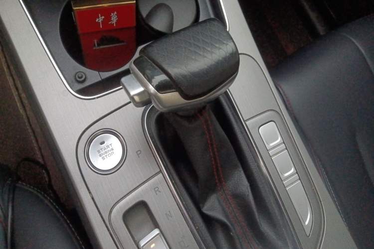 Used CHANGAN OSHAN X7 2020 1.5T Automatic Luxury Version