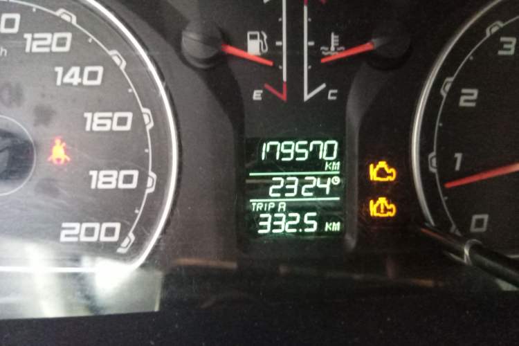 Used Leopaard Q6 2015 2.4L Manual Two-Wheel-Drive Elite Model
