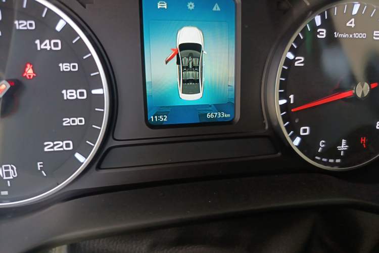 Used Roewe i5 2021 1.5L Manual Platinum Edition
