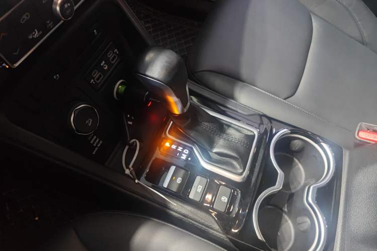 Used Jeep Grand Commander 2018 2.0T Four-Wheel Drive Enjoyment Edition China VI