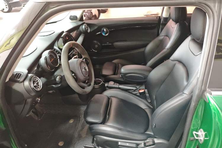 Used MINI 2016 2.0T COOPER S Pioneer Edition Left Front Seat