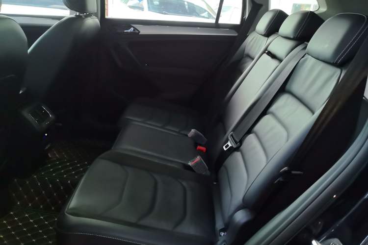 Used Volkswagen Tiguan L 2020 330TSI Automatic Two-Wheel Drive Panoramic Comfort Edition China VI Standard Left Rear Seat