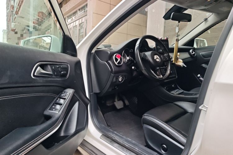 Used Mercedes-Benz GLA 2016 GLA 200 Fashion Model Driver Seat