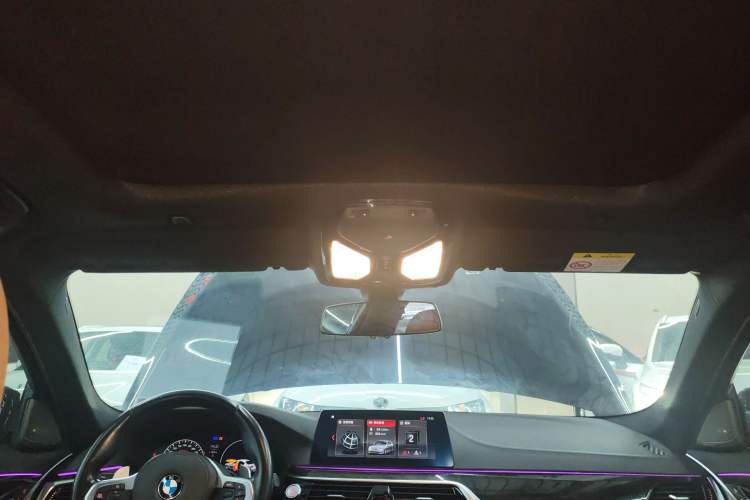 Used BMW 5 Series 2019 Restyled 530Li Luxury Edition M Sport Package Headliner