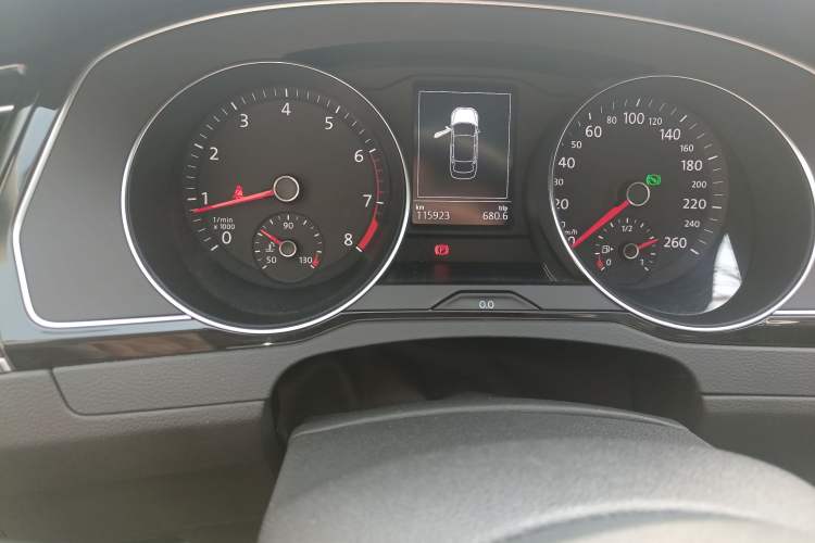 Used Volkswagen Magotan 2018 Facelift 330TSI DSG Luxury Model
