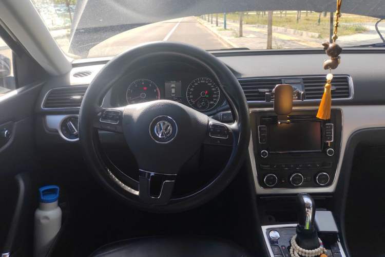 Used Volkswagen Passat 2014 1.8TSI DSG Prestige Navigation Edition