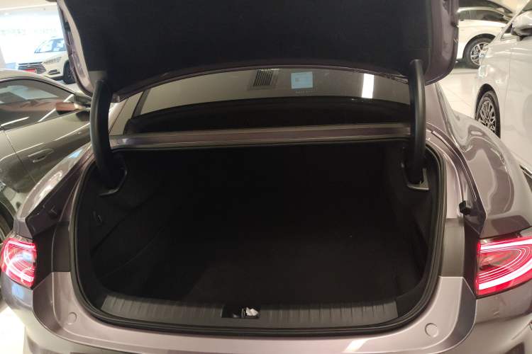 Used Xiaomi Auto SU7 2024 Rear-Drive Long-Range Intelligent Driving Version Trunk