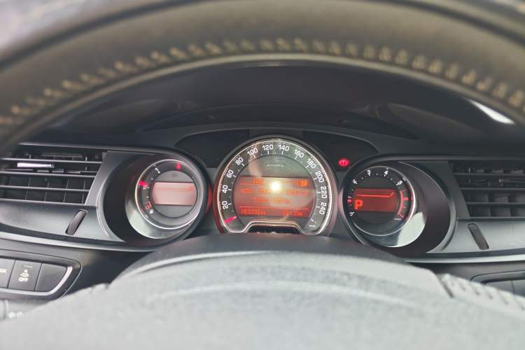 Used Citroen C5 2014 2.0L Automatic Luxury Edition Instrument Cluster