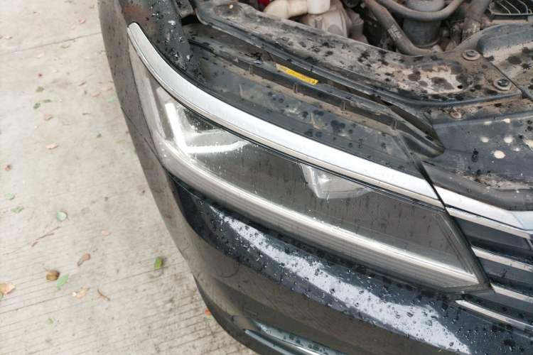 Used Volkswagen Passat 2016 330TSI DSG Luxury Edition Right Front Headlight