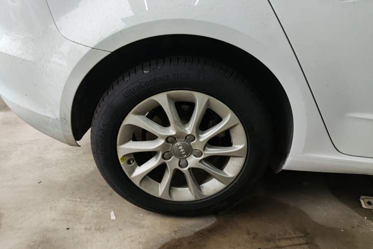 Used Audi A3 2014 Sportback 35 TFSI Automatic Style Edition Right Rear Wheel Hub