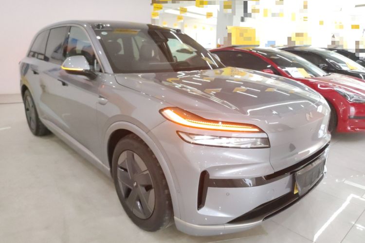 Used ONVO Luxeed L90 2025 Model—Max Six-Seater Version
