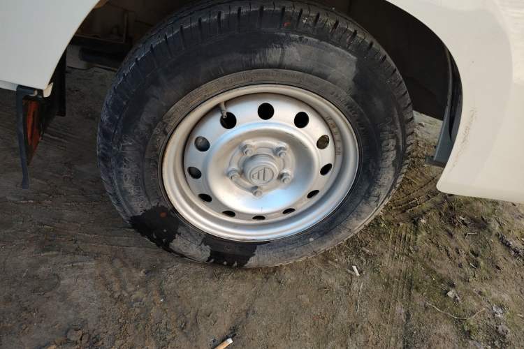 Used Foton Xiangling M 
