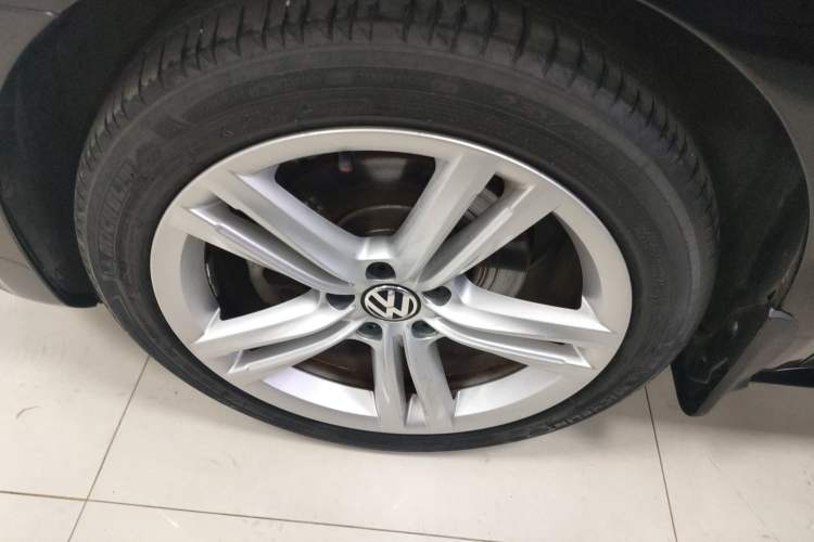 Used Volkswagen Passat 2014 1.8TSI DSG Ultimate Edition Exterior 4