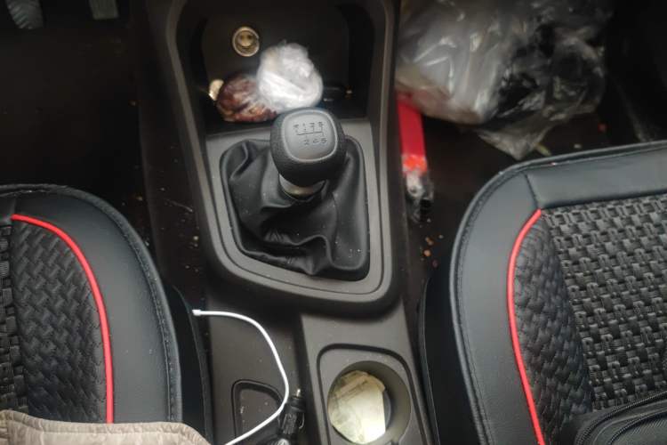 Used Wuling Hongguang V 2022 1.5L Jingqu Edition Electric-Assist LAR
