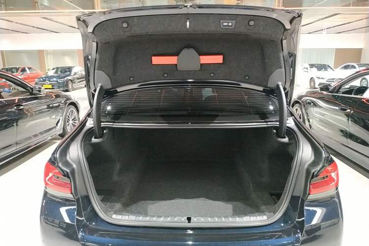 Used BMW 5 Series 2022 Second Facelift 530Li Leading Edition M Sport Package Trunk