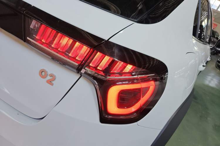 Used Lynk & Co 02 2019 1.5T DCT Two-Wheel Drive Pro Edition China VI Standard
