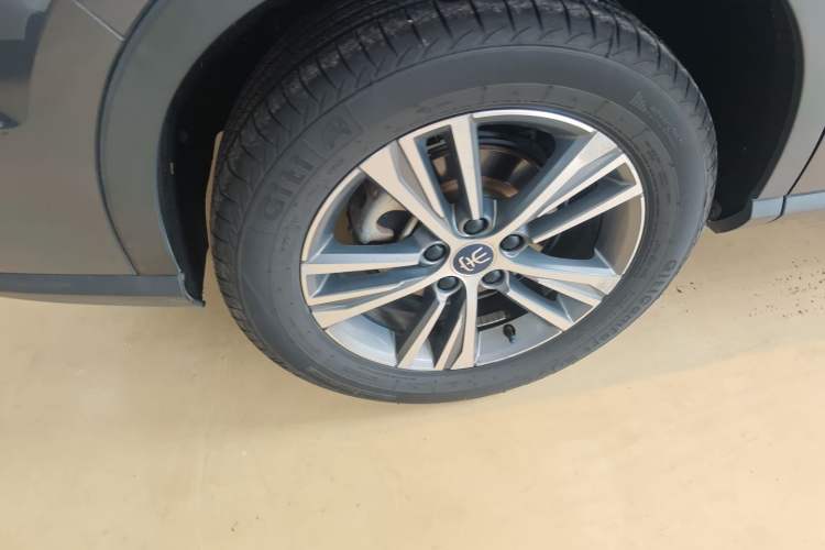 Used BYD Song Pro 2019 1.5T Automatic Luxury Model Right Rear Wheel Hub