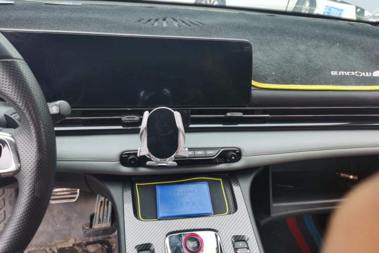 Used GAC Trumpchi EMPOW 2021 270T DCT J15 Version Audio And AC Panel