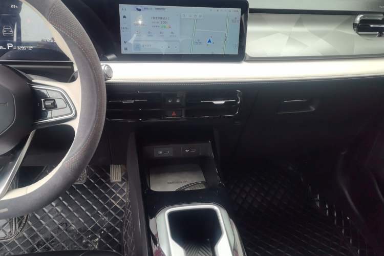 Used Geometry E Firefly 2024 401 km Fluorescent Audio And AC Panel