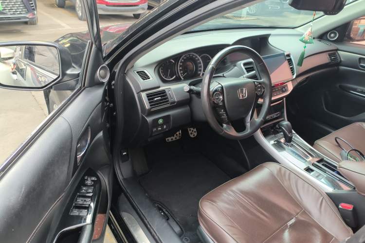 Used Honda Accord 2014 2.0L LX Comfort Edition