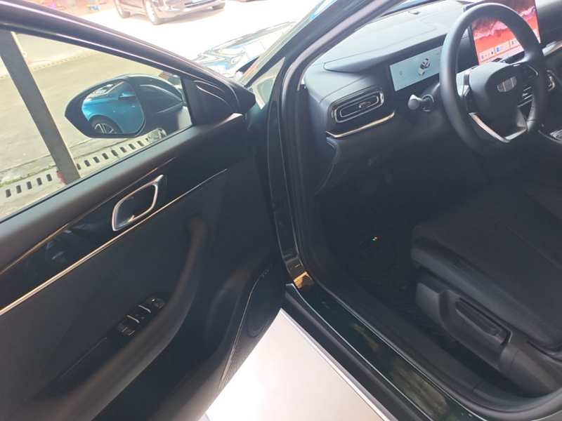 Used Geely Auto Emgrand 2026 Model 5th Generation 1.5T DCT Prestige Edition — 15