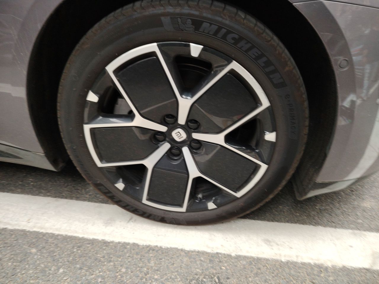 Xiaomi Auto SU7 2024 Rear-Drive Ultra-Long Range Advanced Pro-Level Intelligent Driving Version — снимка 8