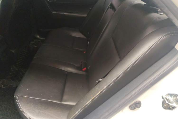 Used Toyota Corolla 2016 Dual-Engine 1.8L E-CVT Elite Edition Left Rear Seat