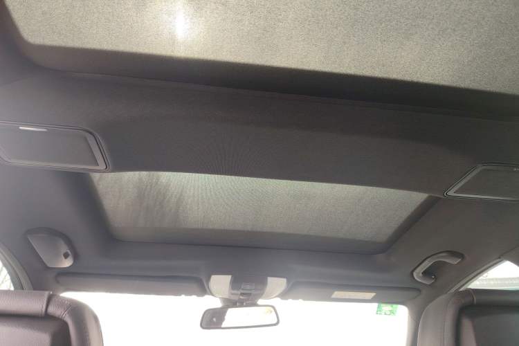 Used Mercedes-Benz E-Class 2015 Revised E 260 L