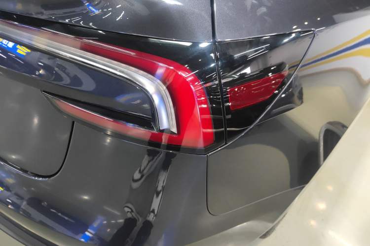 Used Tesla Model 3 2023 Long-Range All-Wheel-Drive Version