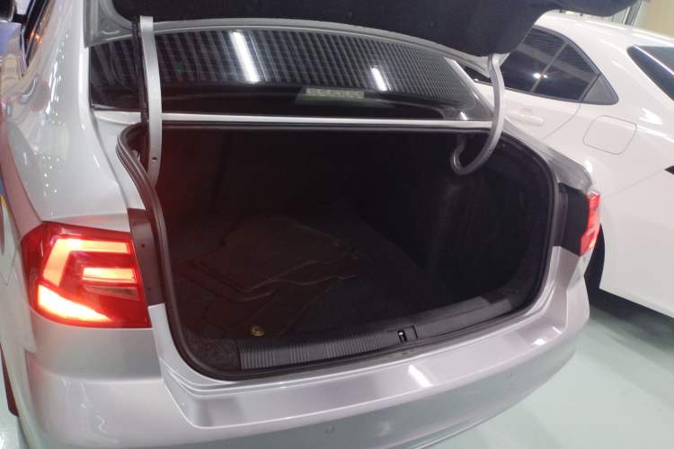 Used Volkswagen Bora 2016 1.6L Automatic Comfort Model