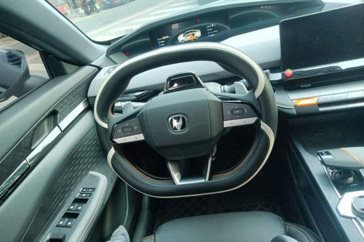 Used CHANGAN UNI-V 2022 1.5T Prestige Version Steering Wheel