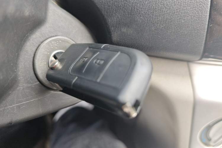 Used Changan Alsvin V3 2012 1.3L Manual Standard Edition