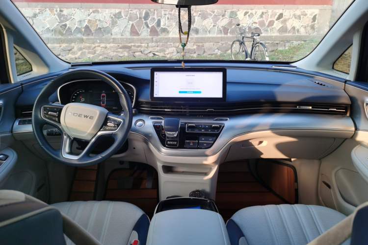 Used Roewe iMAX8 2022 400TGI Celebration Edition Center Console