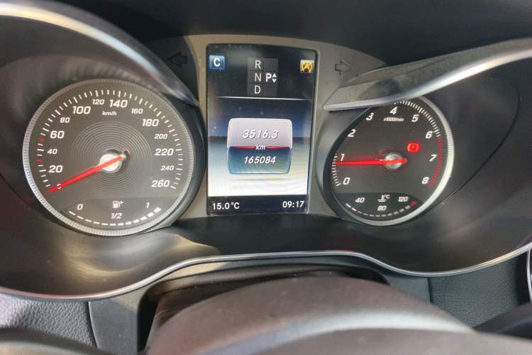 Used Mercedes-Benz GLC 2018 Refreshed GLC 300 4MATIC Dynamic Edition
