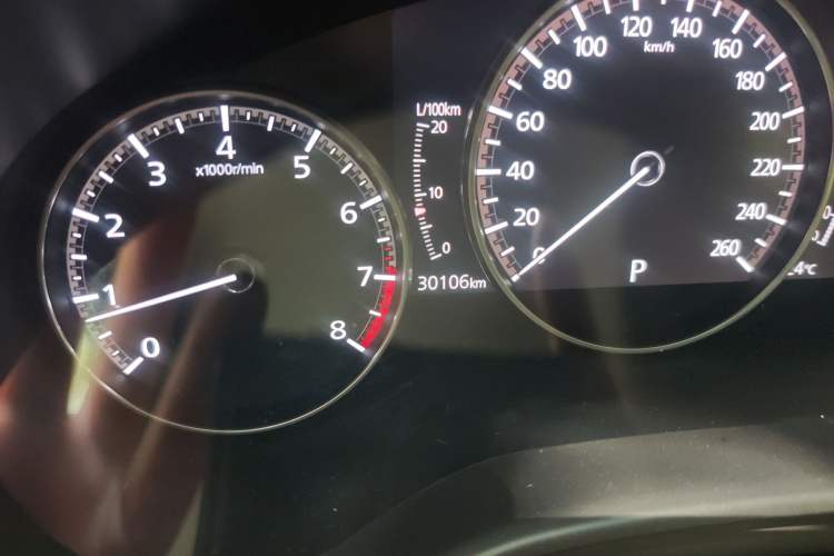 Used Mazda 3 Axela 2022 2.0L Automatic Zhiqing Edition Odometer Close Up