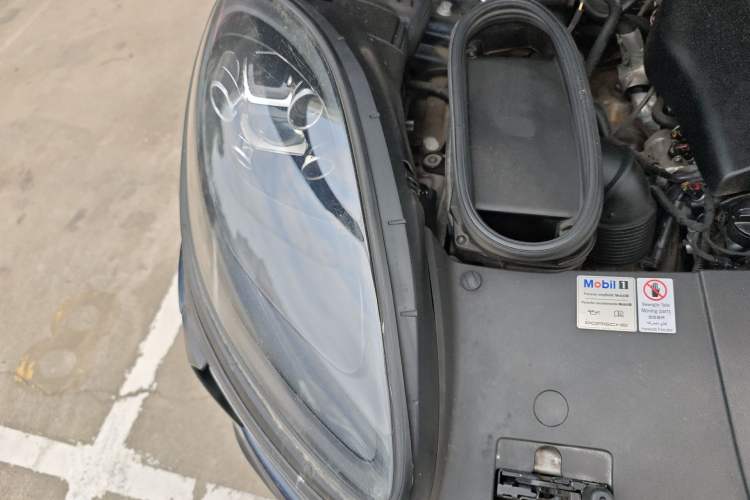 Used Porsche Macan 2020 Macan 2.0T Right Front Headlight