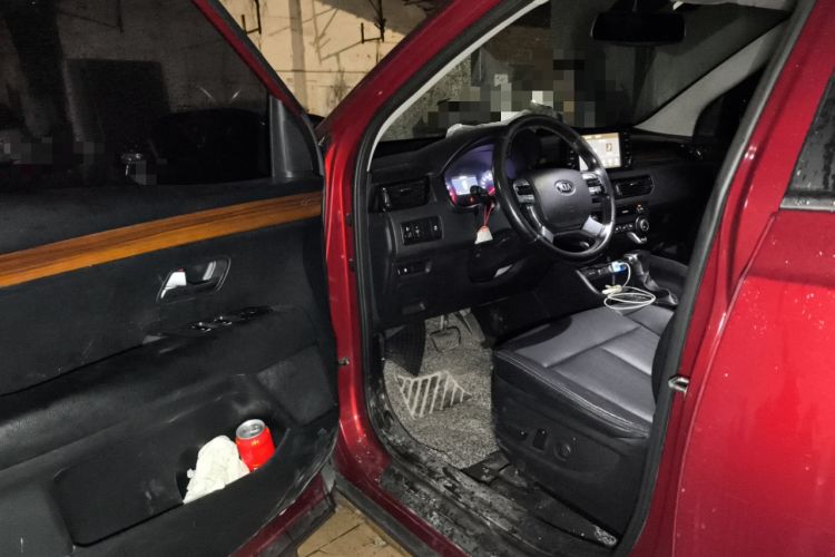 Used Kia KX7 2017 2.4L Automatic 2WD GLS 5-Seater
